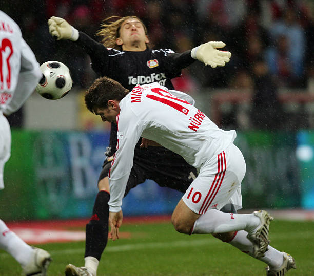 詹姆斯凭借 詹姆斯凭借