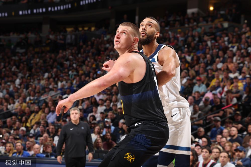 现出了他们 现出了他们