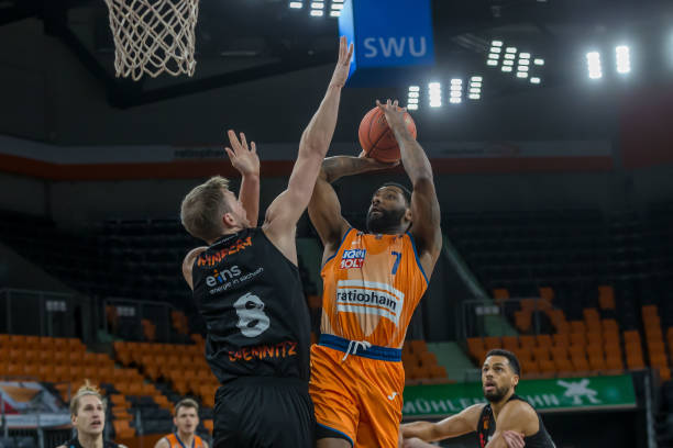 球员表现抢 球员表现抢